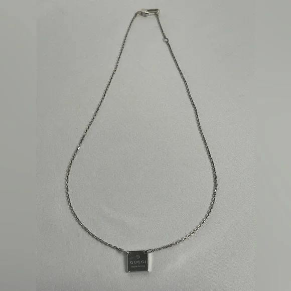 Authentic Gucci Square Plate Tag Pendant 925 Silver Necklace Signature Clasp - Picture 12 of 14